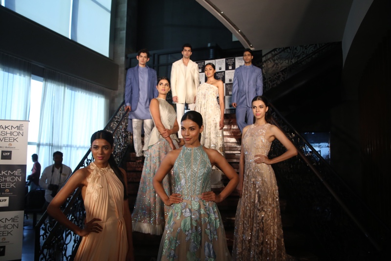 Lakme Fashion Week Preview for Manish Malhotra's Elements (3)