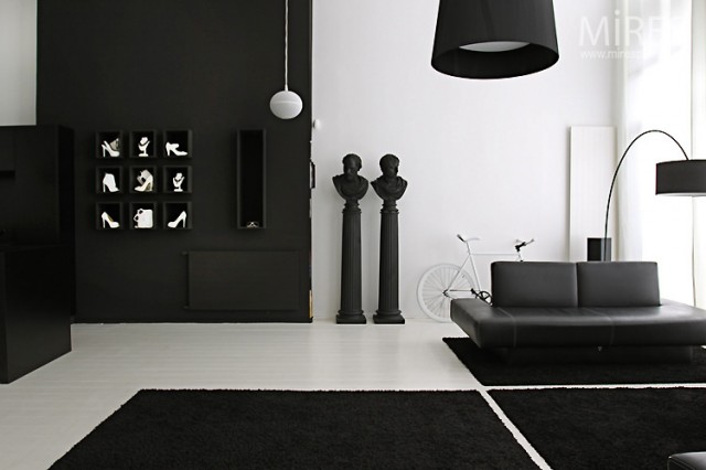 Black-white-decor